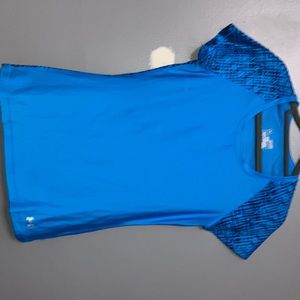 Under armor heat gear women’s shirt